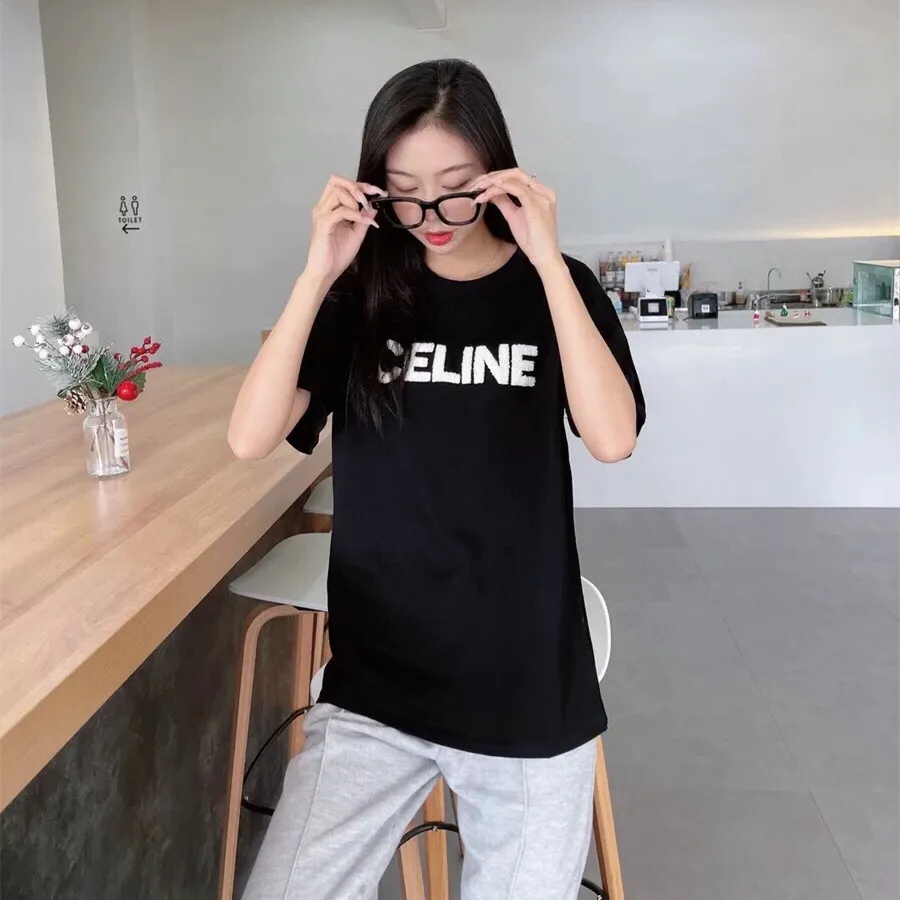 『S-L』クラシック シンプル コーデしやすい 綿100%生地 快適 定番ロゴレター タオル刺繍 Tシャツ