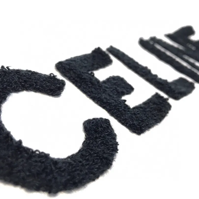 『S-L』クラシック シンプル コーデしやすい 綿100%生地 快適 定番ロゴレター タオル刺繍 Tシャツ