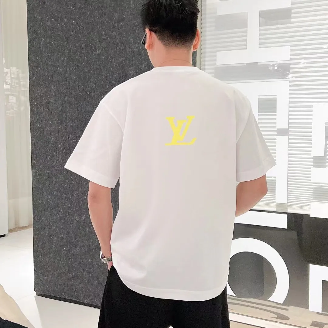 『S-4XL』洗練されたデザイン 着るだけで特別感 長く愛用できる さらさら素材 立体感のある Ｔシャツ