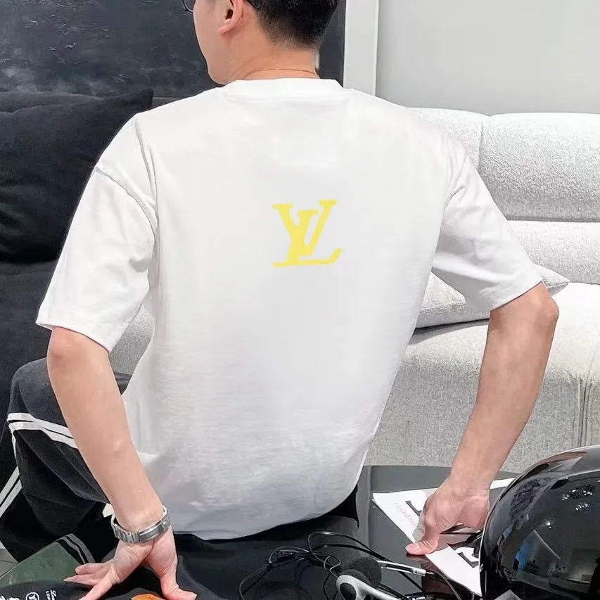 『S-4XL』洗練されたデザイン 着るだけで特別感 長く愛用できる さらさら素材 立体感のある Ｔシャツ
