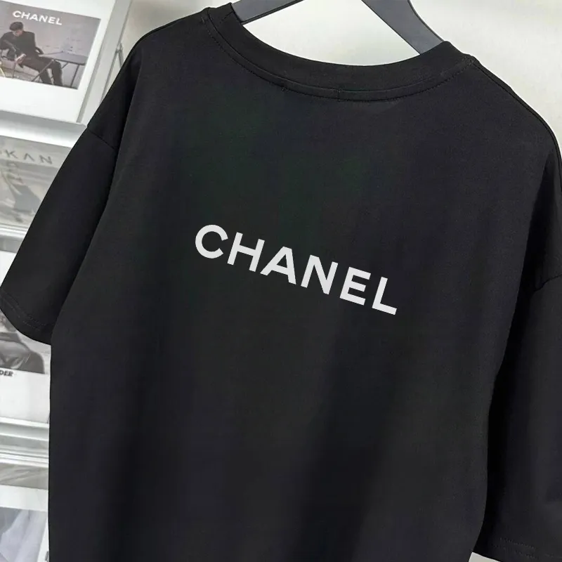 『S-4XL』プレミアム素材使用 洗練されたデザイン 大人可愛い リッチな仕上がり ふわふわ素材 デート向け 刺繍 Ｔシャツ