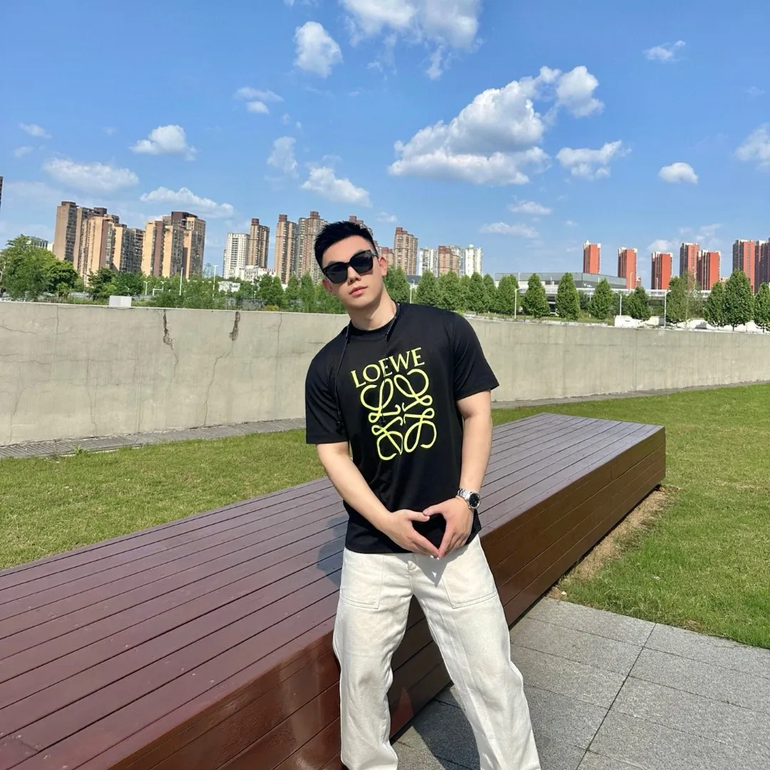 『S-4XL』綿100% 通気性 ストレッチ クラシック ロゴ プリント クルーネック 半袖 Tシャツ