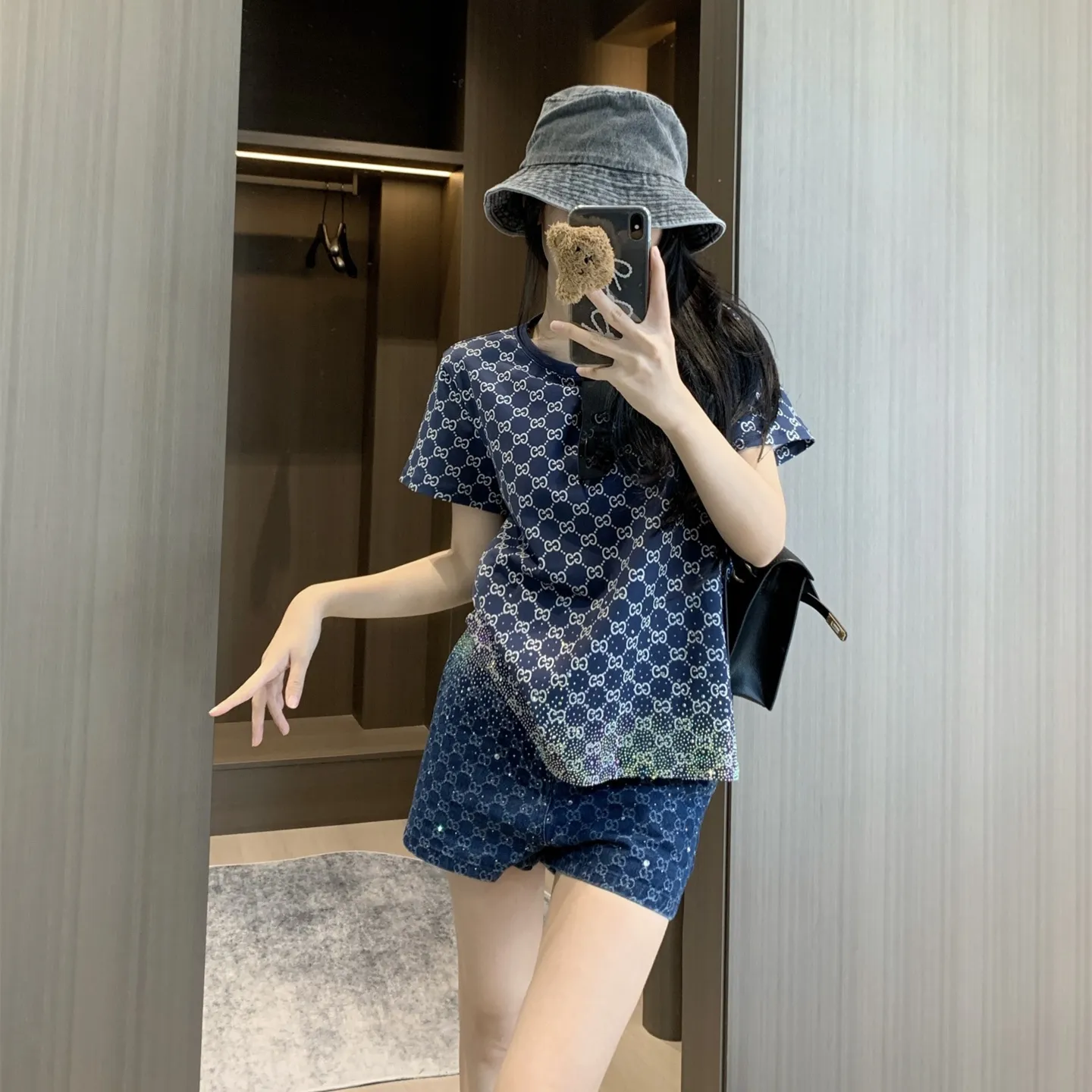『S-L』映え スリム おしゃれ 通気性 快適 クルーネック 綿100% グラデーション ホットストーン Tシャツ ショーツ
