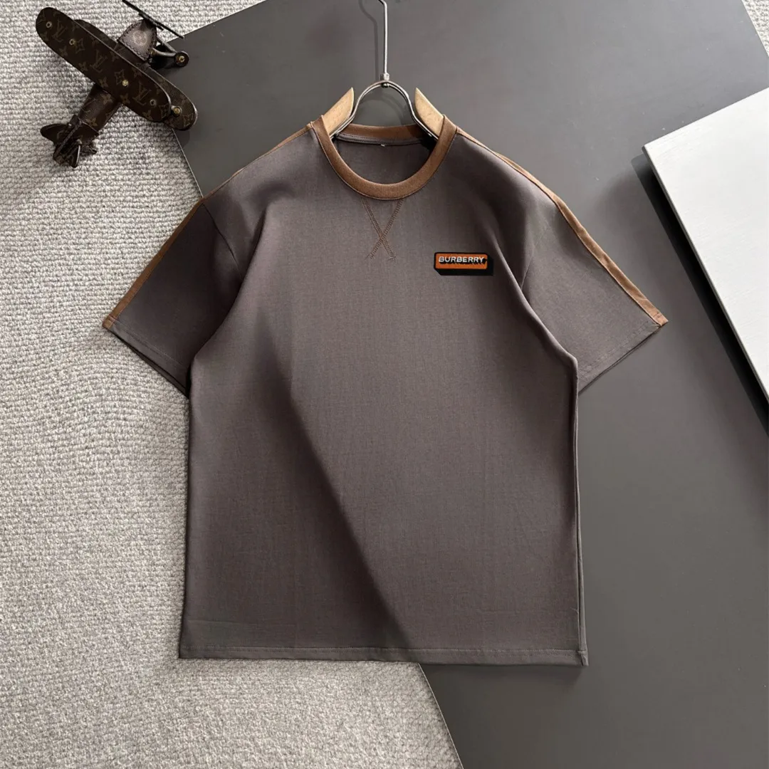 『M-3XL』夏ランウェイ ユニーク 洗濯OK スタイリッシュ リラックス 軽量 通気性 半袖 Tシャツ