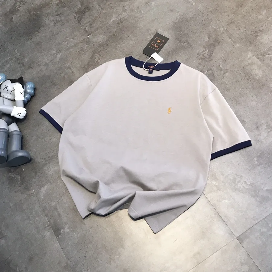 『M-L』着回し力抜群 刺繍入り ミニマル カジュアル 通気性 Tシャツ