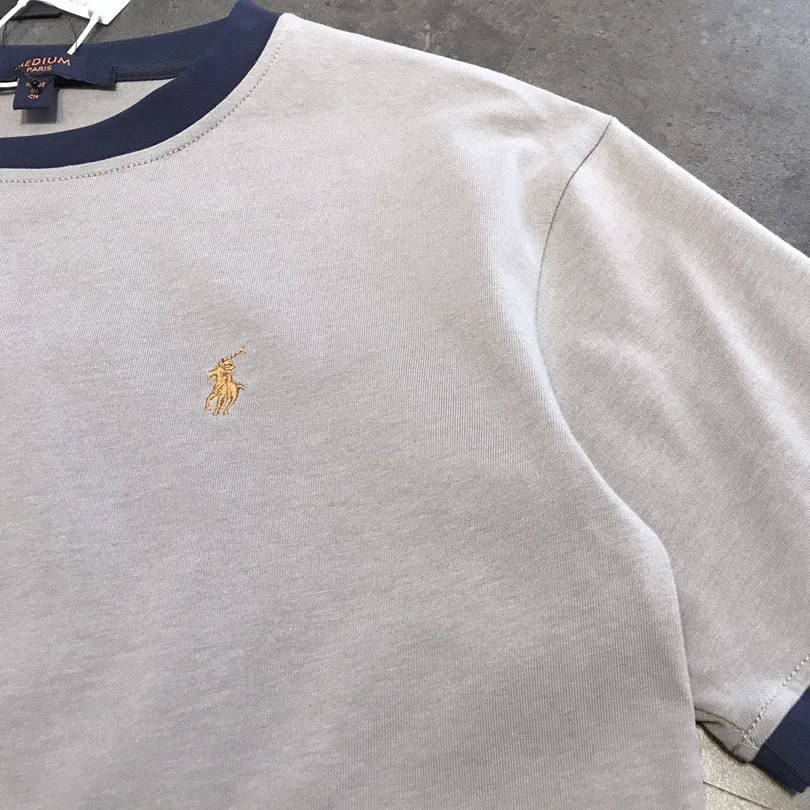 『M-L』着回し力抜群 刺繍入り ミニマル カジュアル 通気性 Tシャツ