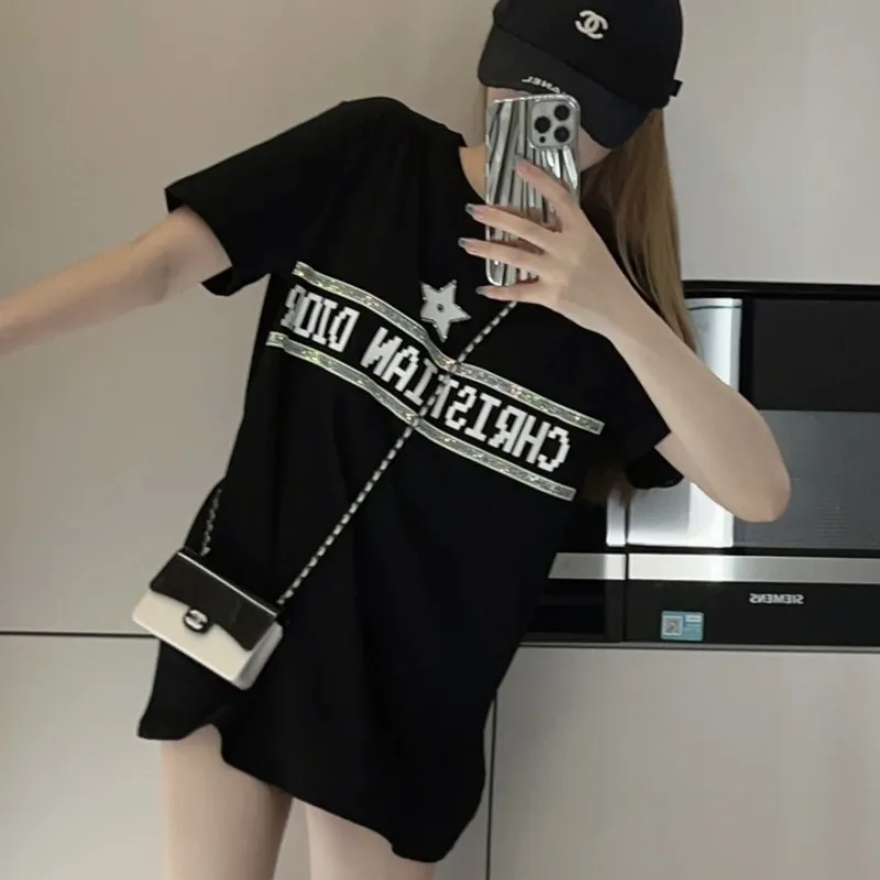 『フリーサイズ』2色選べる 憧れ デートの服装 高級感と質感 着心地良い Tシャツ