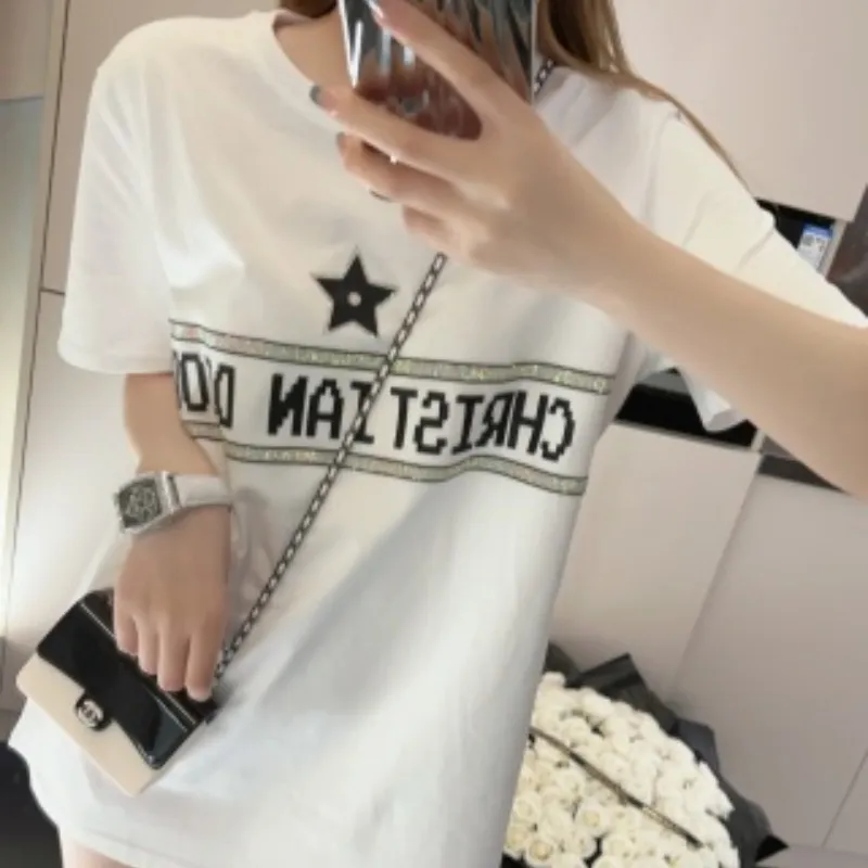 『フリーサイズ』2色選べる 憧れ デートの服装 高級感と質感 着心地良い Tシャツ
