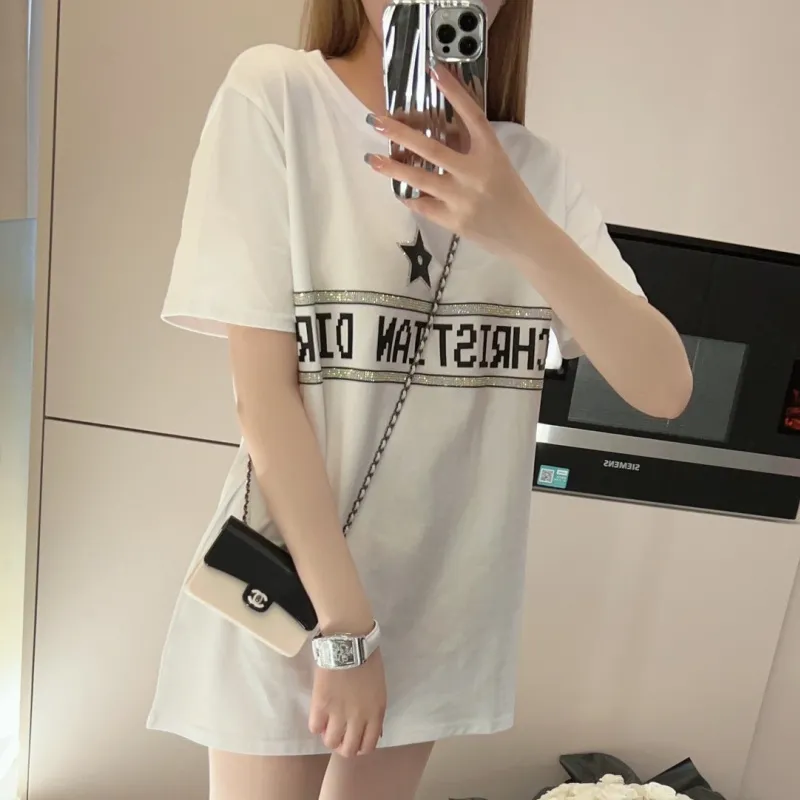 『フリーサイズ』2色選べる 憧れ デートの服装 高級感と質感 着心地良い Tシャツ