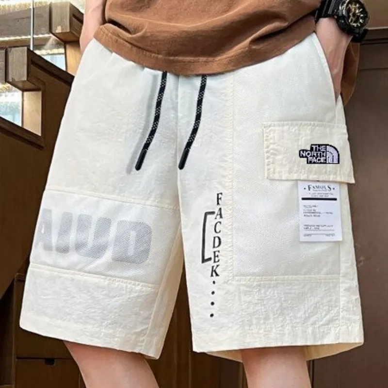 『 M-4XL』売れ筋 夏のニュースタイル 伸縮性のあるウエスト コントラストカラーのステッチ ショートパンツ