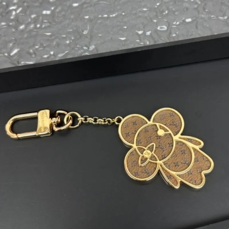 大好評 マッチングスタイル かわいい 小さなペンダント